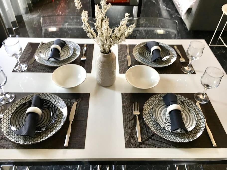 Beautiful Apartment Next To Metro Station Athens Luaran gambar