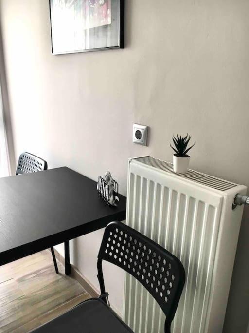 Beautiful Apartment Next To Metro Station Athens Luaran gambar