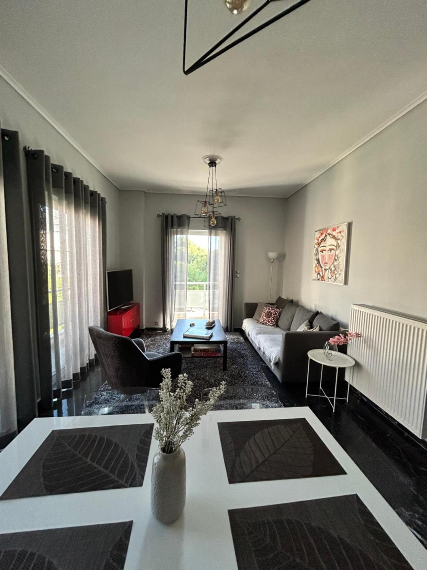 Beautiful Apartment Next To Metro Station Athens Luaran gambar