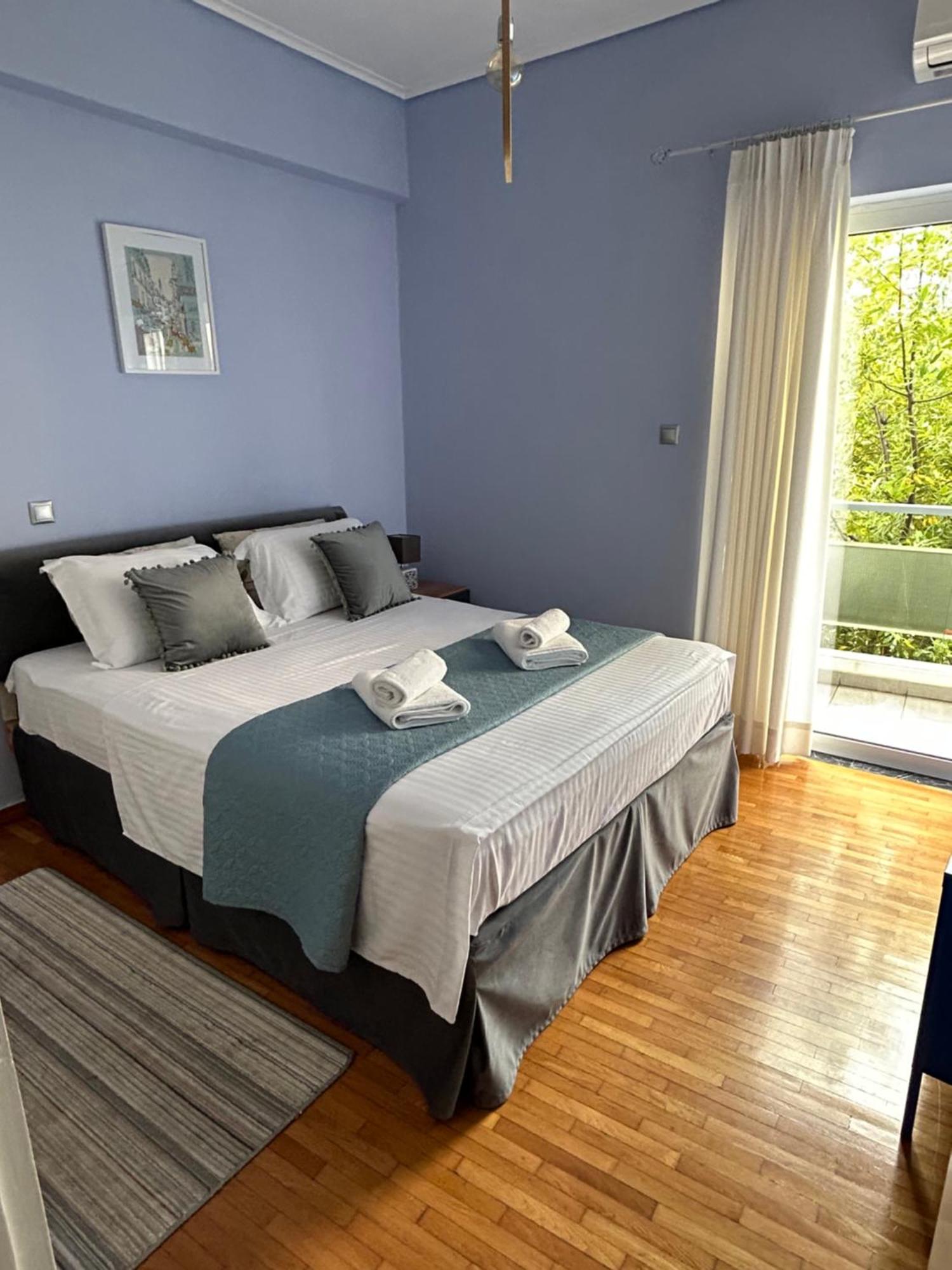 Beautiful Apartment Next To Metro Station Athens Luaran gambar